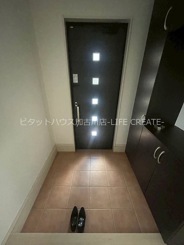 西神吉町大国戸建 玄関