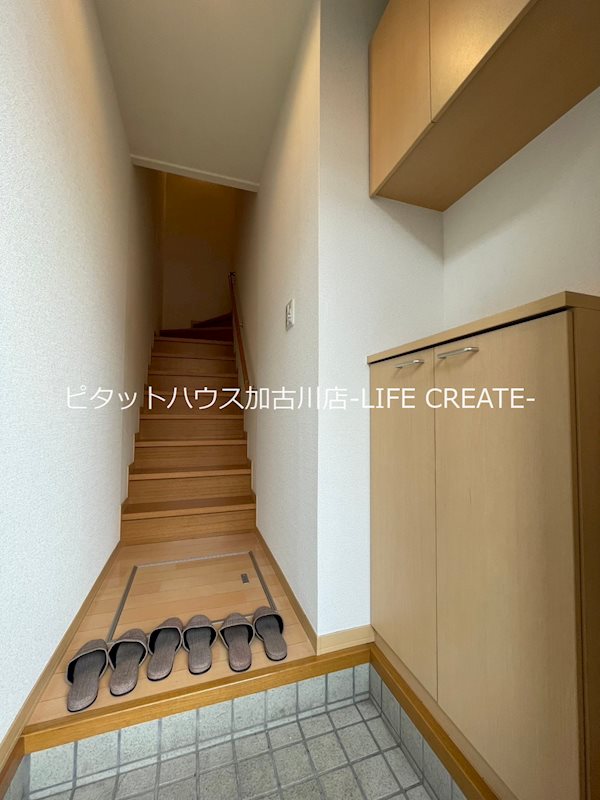 シャーメゾン北本荘A 玄関