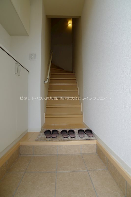 カンパーニュＣ 玄関