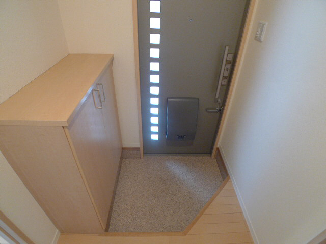 フローラル・リーベ 玄関