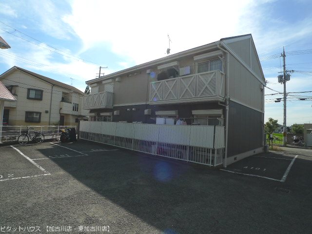 ベル友沢　Ａ棟 外観写真