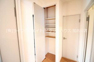 松本駅前ハイツ 玄関