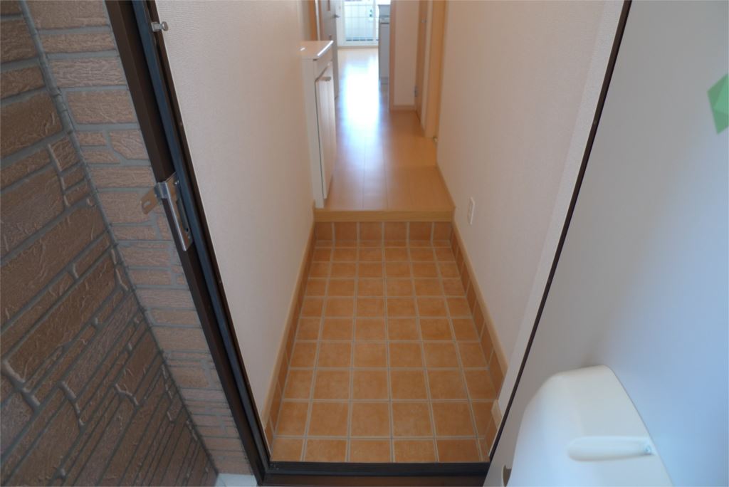 クローバーI 玄関