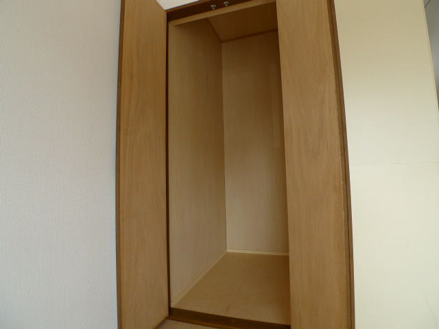 ピースハイツ 玄関