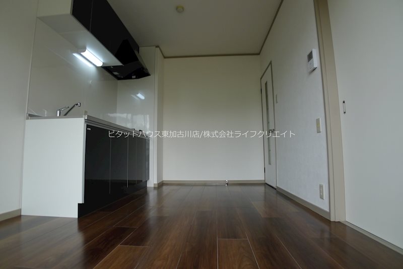 ルークフラット播磨 リビング