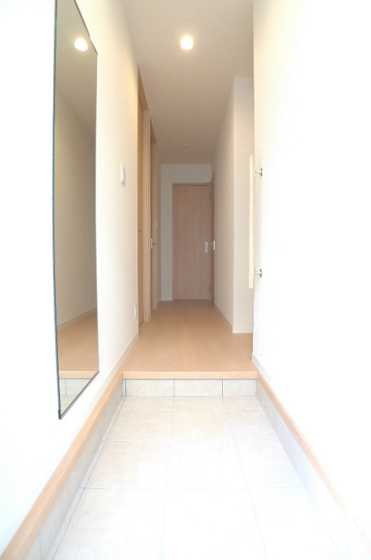 シャーメゾン宝殿Ｂ 玄関