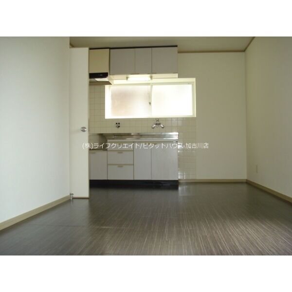 サニーホームズ リビング