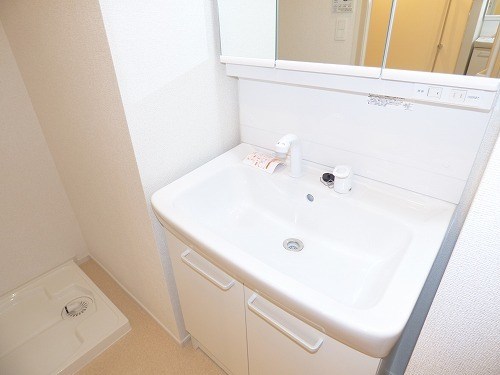 カーム・ミリュー その他2