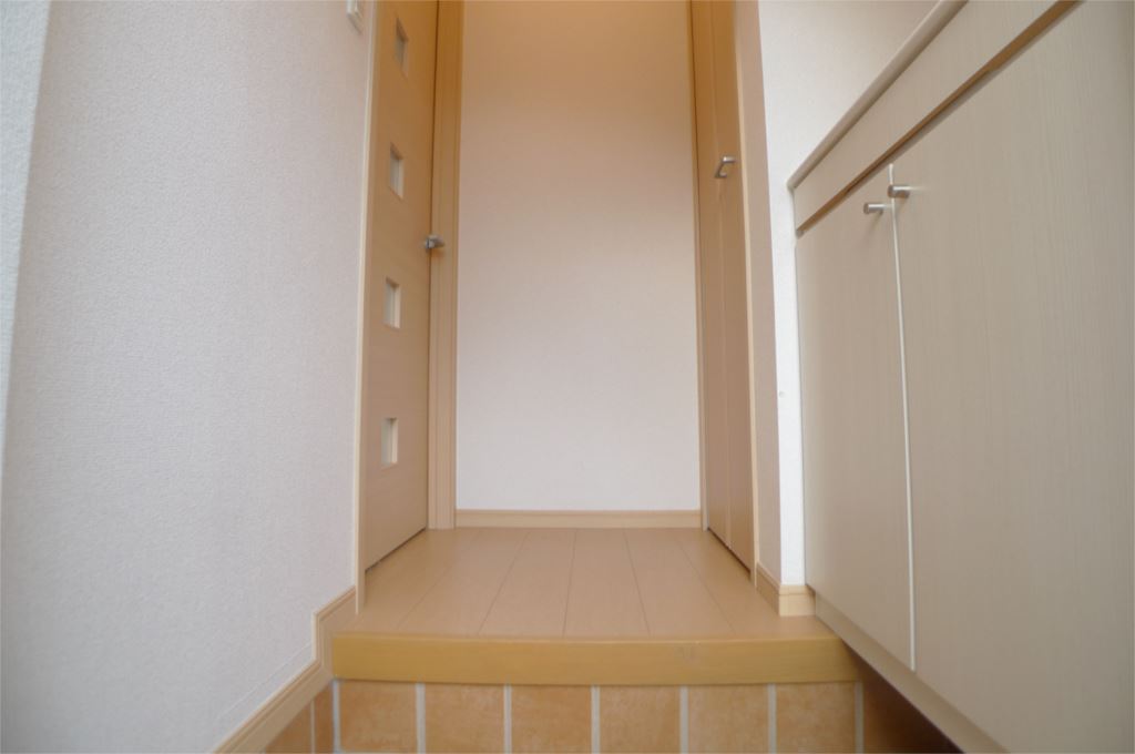 シャンテ　B 玄関