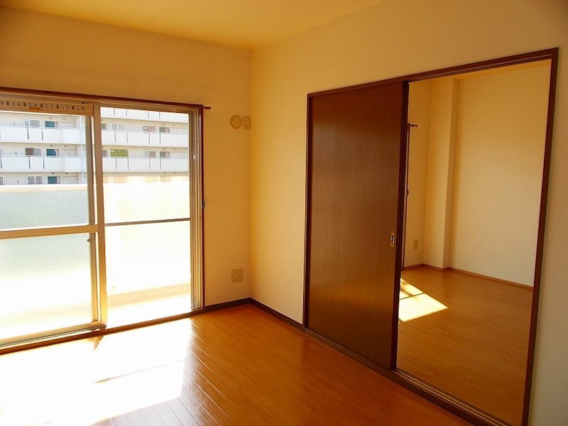 クラトンｅｙ リビング