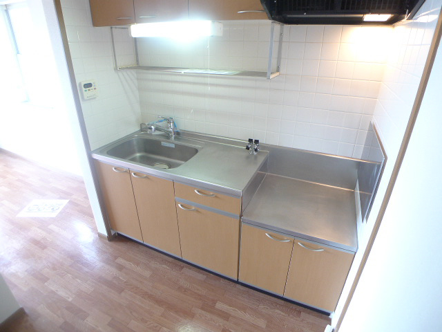 コモドジラソーレ キッチン