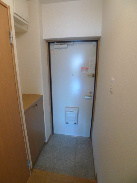 プランドール宝殿 玄関
