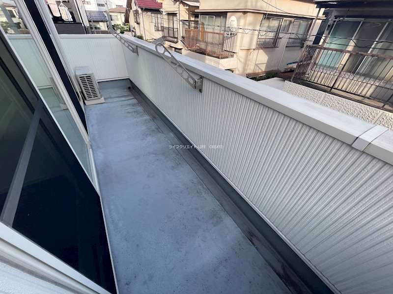平岡町新在家戸建 ベランダ