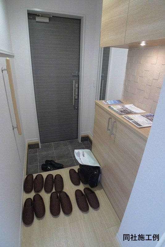 イン　フローラ　大島 玄関