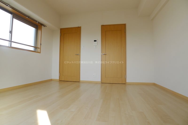 ESレジデンス リビング