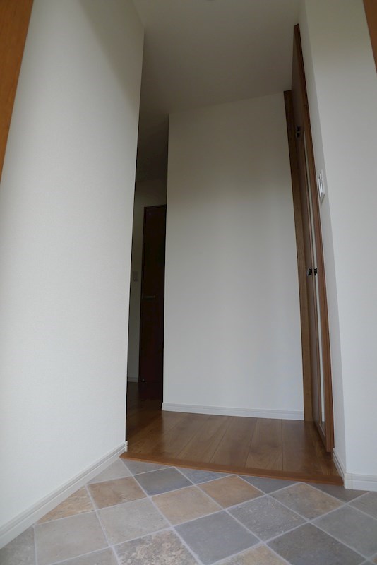 ルミエル　A棟 玄関