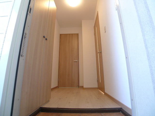 タウニィ・尾上 玄関