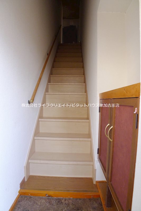 プレミール新在家 玄関