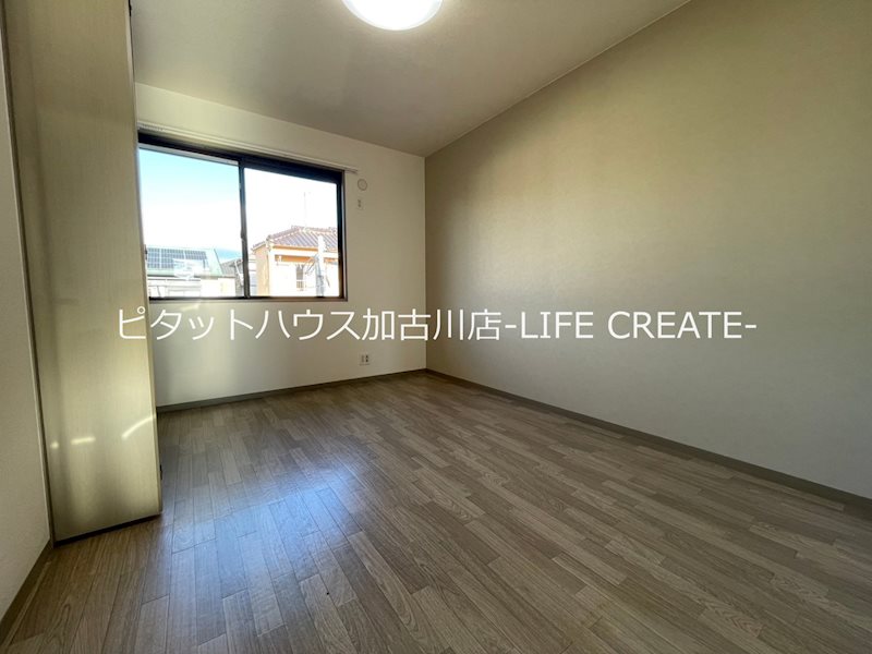 キャピタルコンフォール加古川　C棟 ベッドルーム