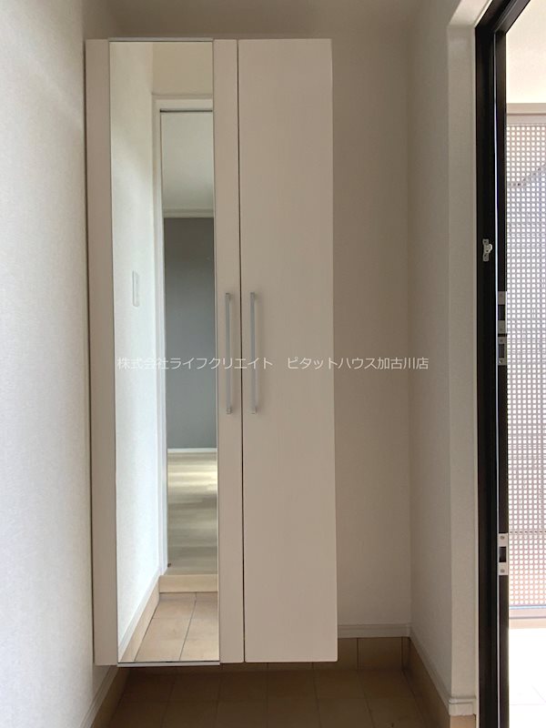 アメジスト 玄関