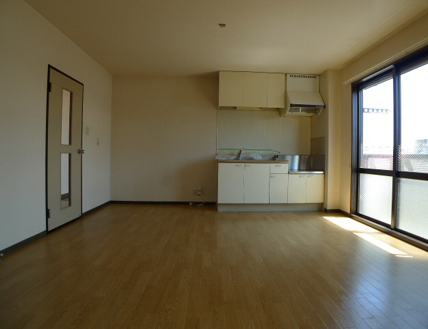 ウエダポピンズ 玄関