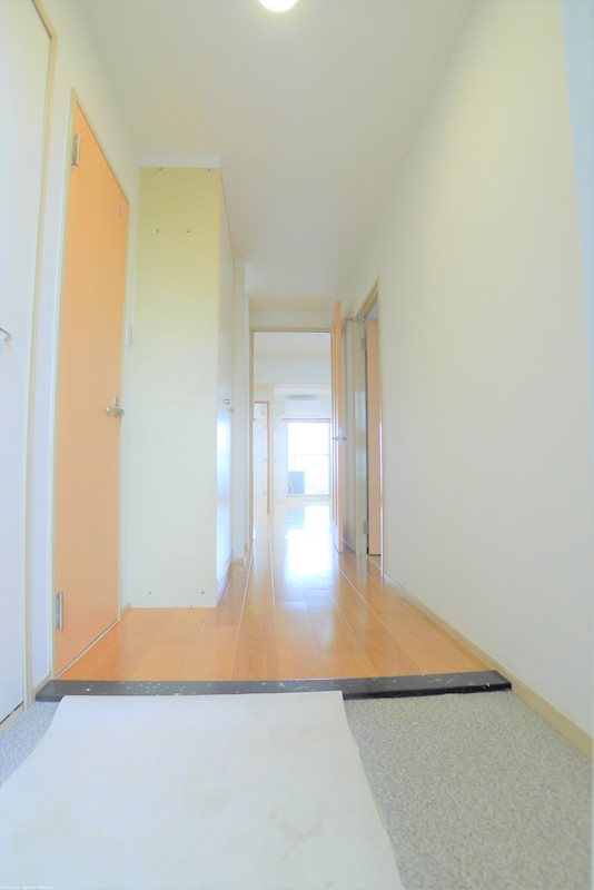 明石土山駅前ｽｶｲﾊｲﾂＣ 玄関