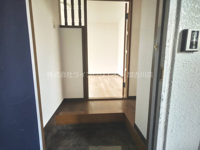 グリスローサ 玄関