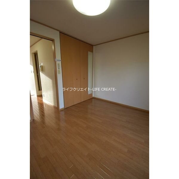 ハイネス野添南 リビング