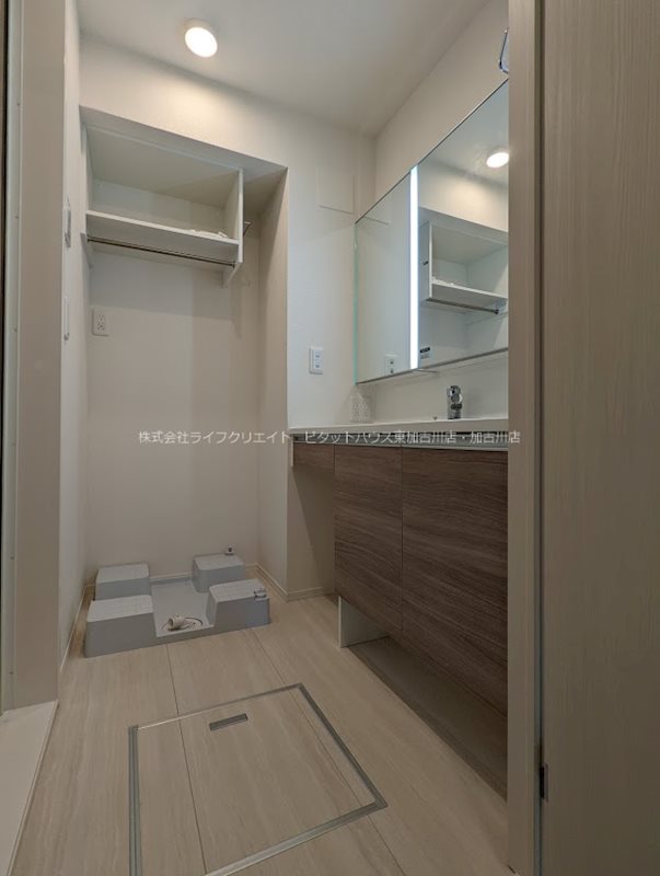 フローヴィオ その他4