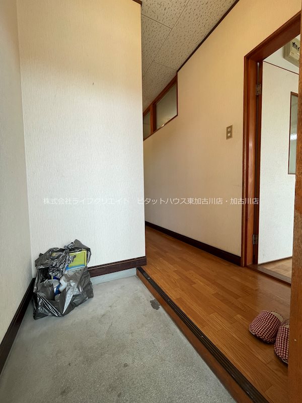 メゾン・ソレイユ 玄関