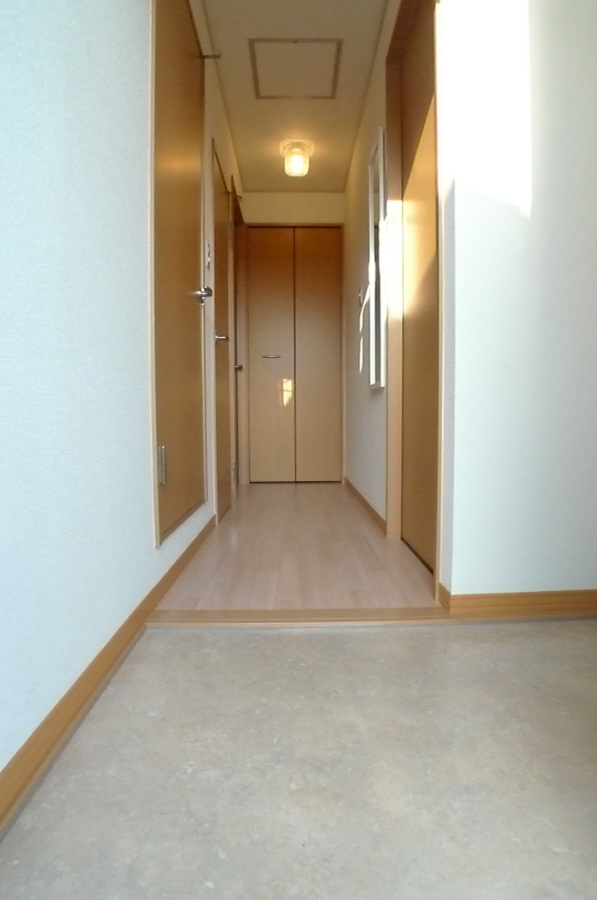 セジュール中津 玄関