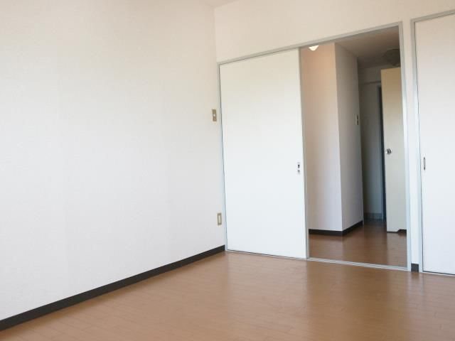 ロイヤルコーポ加古川 玄関