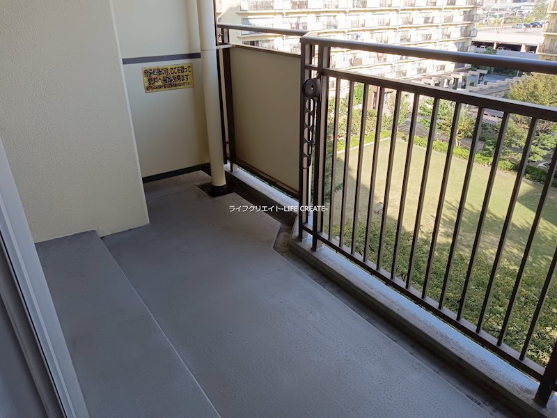 藤和東加古川ハイタウンC棟 ベランダ