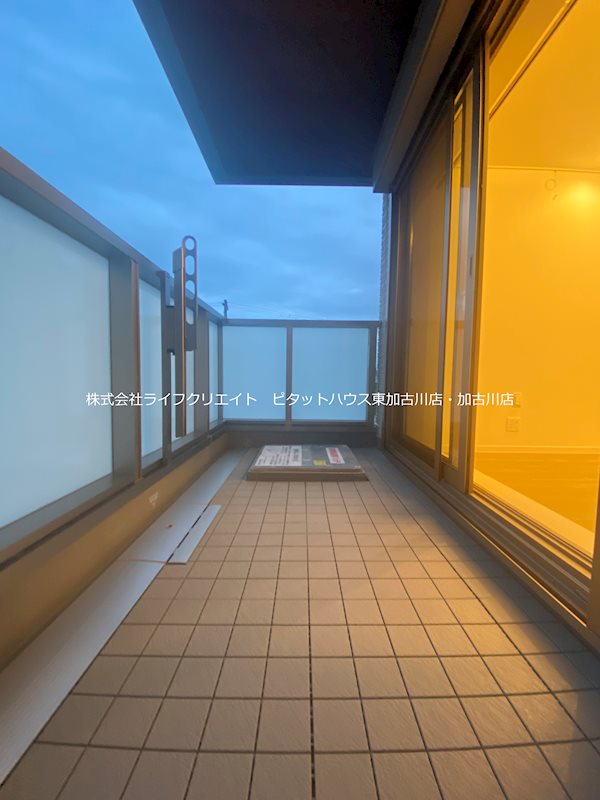 シャーメゾン・A-COOL ベランダ