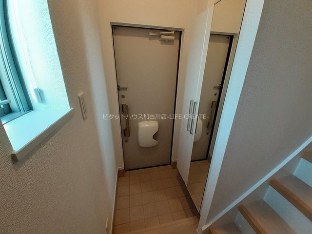 パイン　ビレッジ 玄関