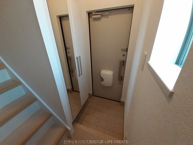 パイン　ビレッジ 玄関