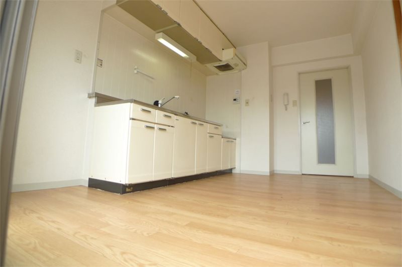 クレスト千秋 リビング