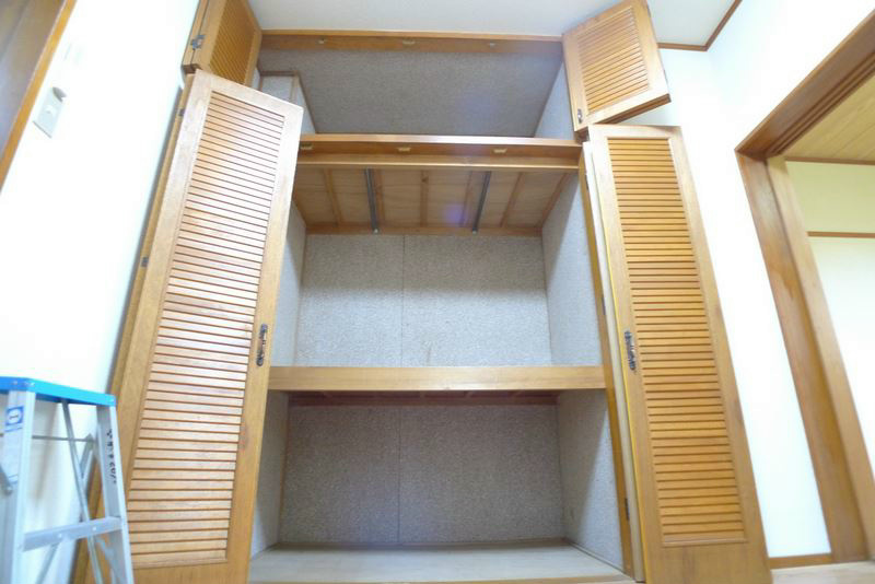 メゾン南粟津 玄関