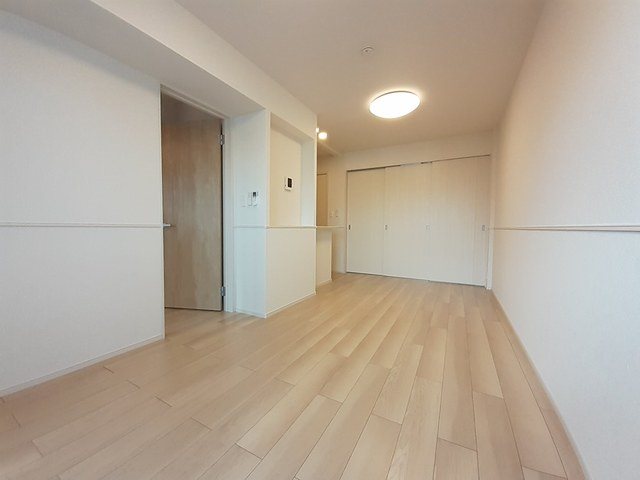 クリスタル・パレスⅡ リビング