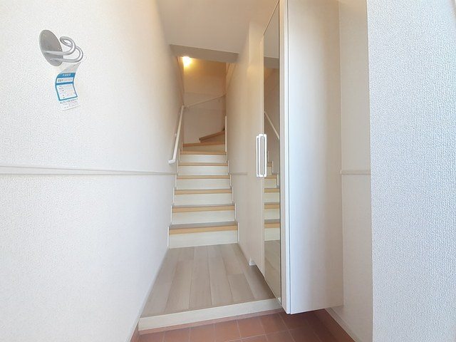 プレッソ　東加古川ⅢA 玄関