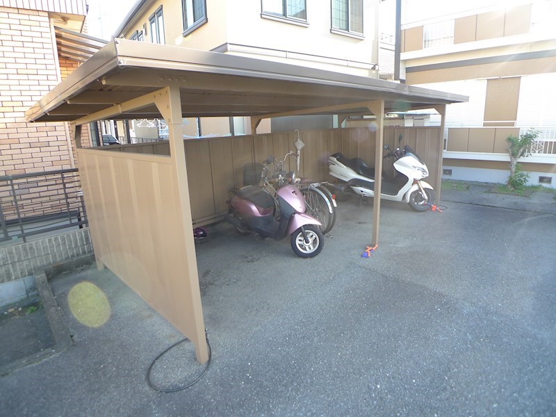 タウニィ・尾上 その他3