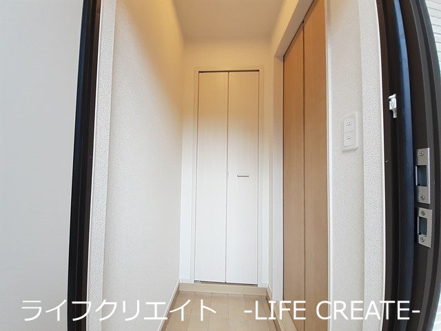アンソレイユⅢ 玄関