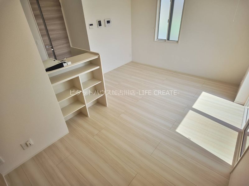 ドミールE リビング