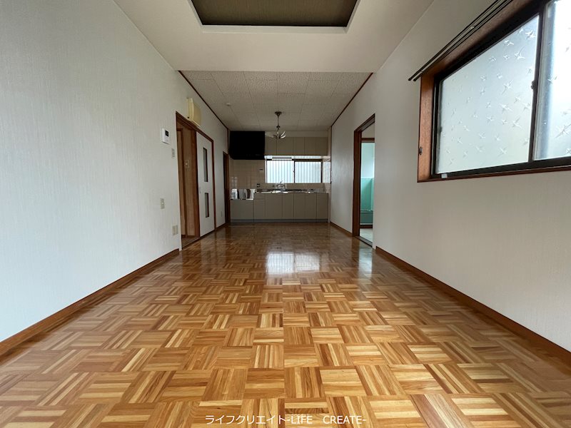 加古川町稲屋　戸建 リビング