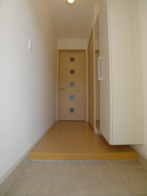 シエロ・イリーデ 玄関