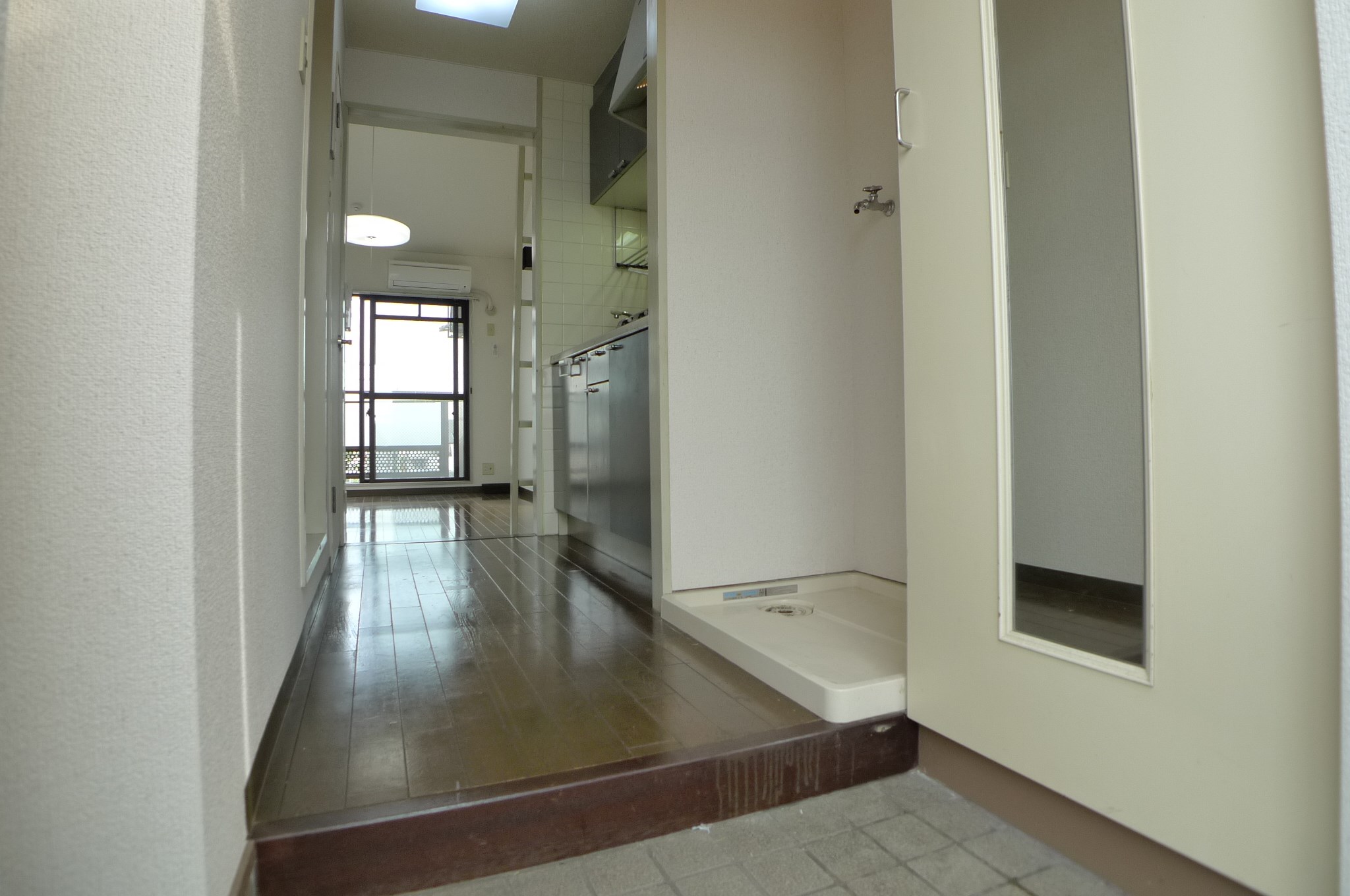 ジュネス新在家 玄関