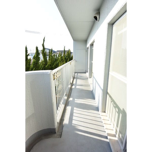 レオパレスI ベランダ