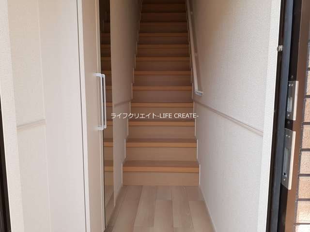 レジーナ　オノ 玄関