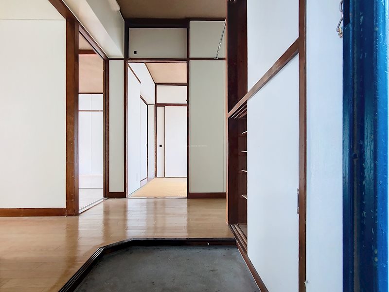 フィルホーム新野辺 玄関