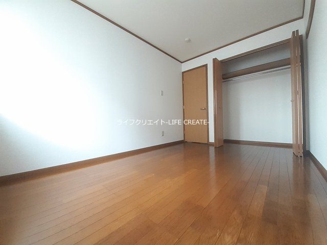 ドミールV ベッドルーム